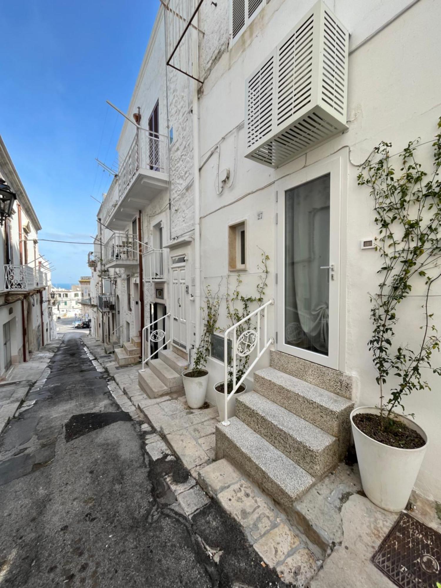 Ostuni 21Mqsuitehomes, Appartamento Con Mini Piscina Privata, Appartamenti Con Vasca Idromassaggio & Appartamenti Standard Exterior foto