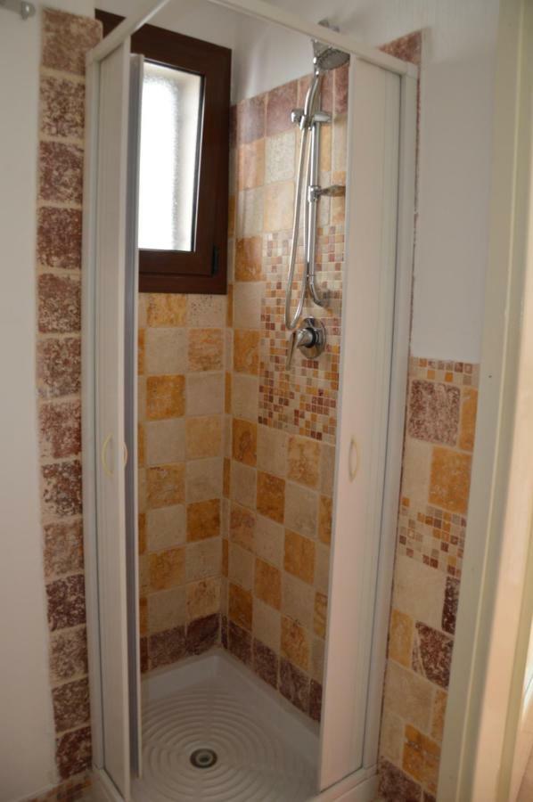 Ostuni 21Mqsuitehomes, Appartamento Con Mini Piscina Privata, Appartamenti Con Vasca Idromassaggio & Appartamenti Standard Exterior foto