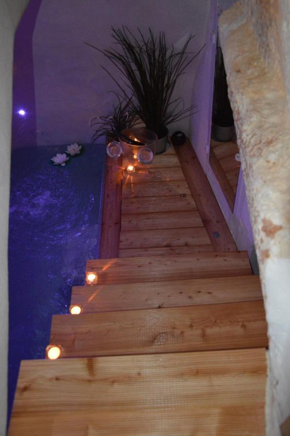 Ostuni 21Mqsuitehomes, Appartamento Con Mini Piscina Privata, Appartamenti Con Vasca Idromassaggio & Appartamenti Standard Exterior foto